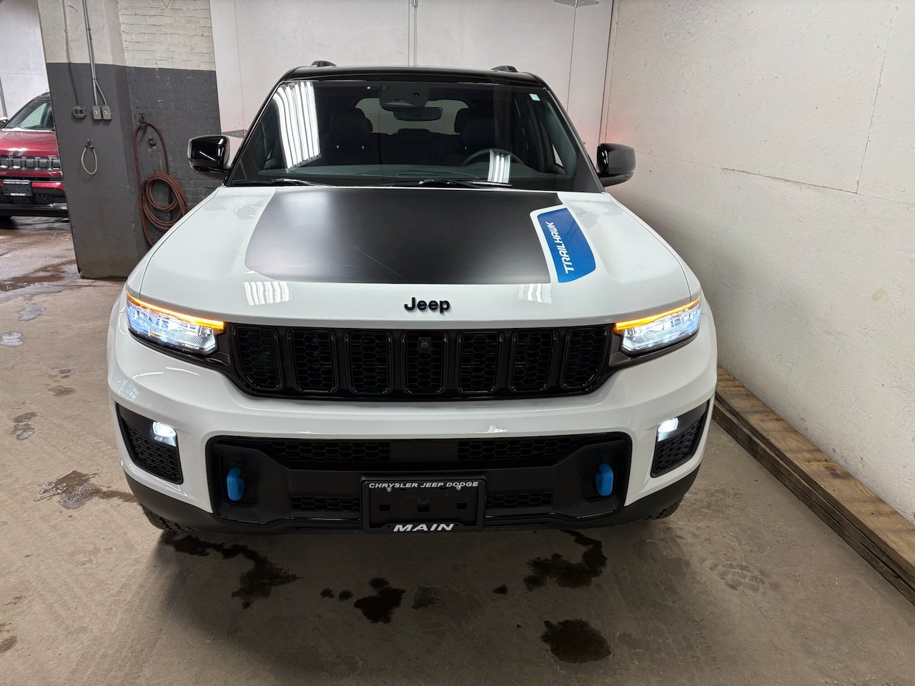 Used 2023 Jeep Grand Cherokee Trailhawk AWD/4WD image 5