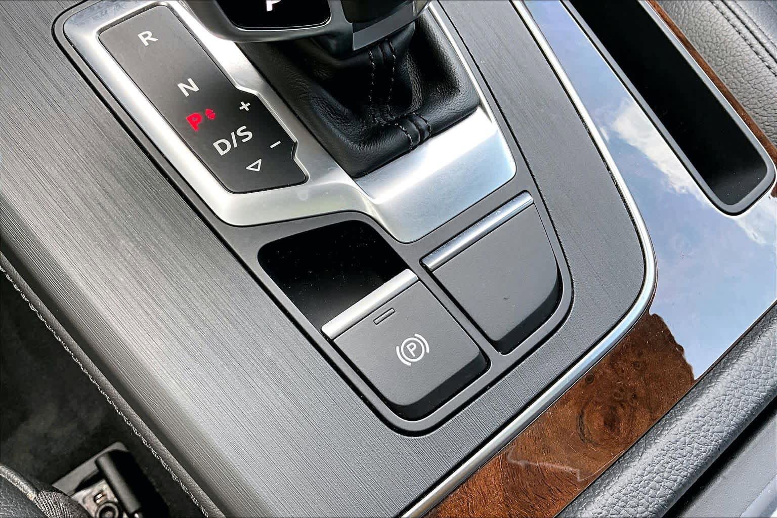 Used 2020 Audi Q5 2.0T Premium Plus w/ Premium Plus Package image 34