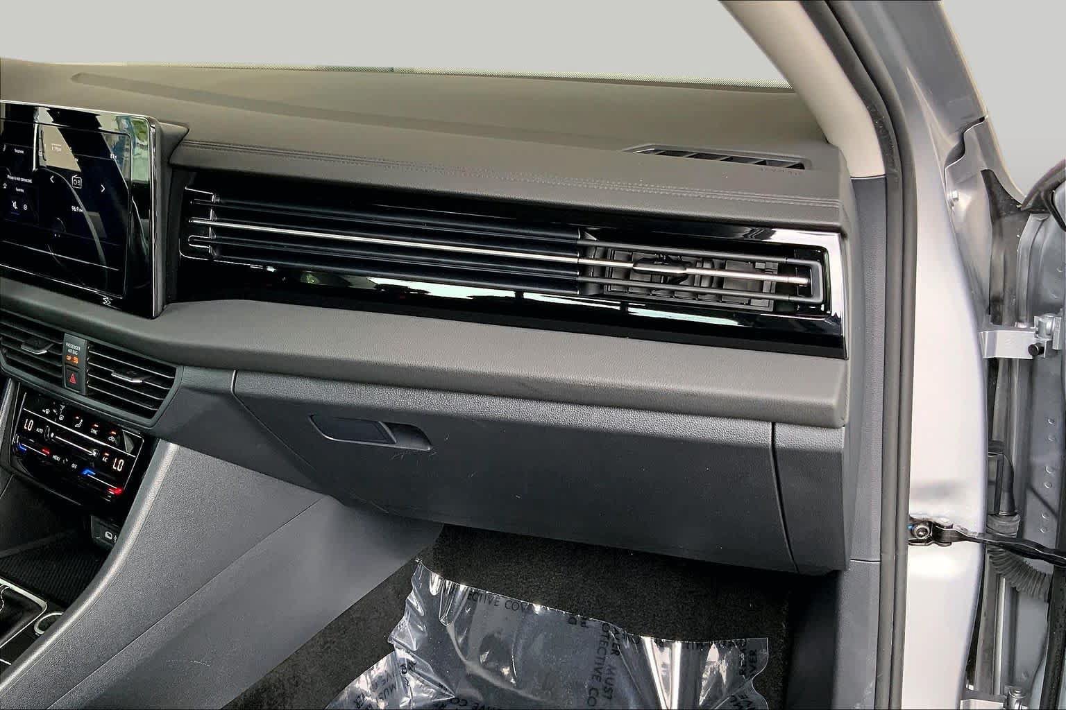 Used 2025 Volkswagen Jetta S FWD image 19