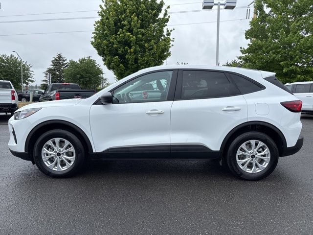 Used 2025 Ford Escape Active AWD/4WD image 2