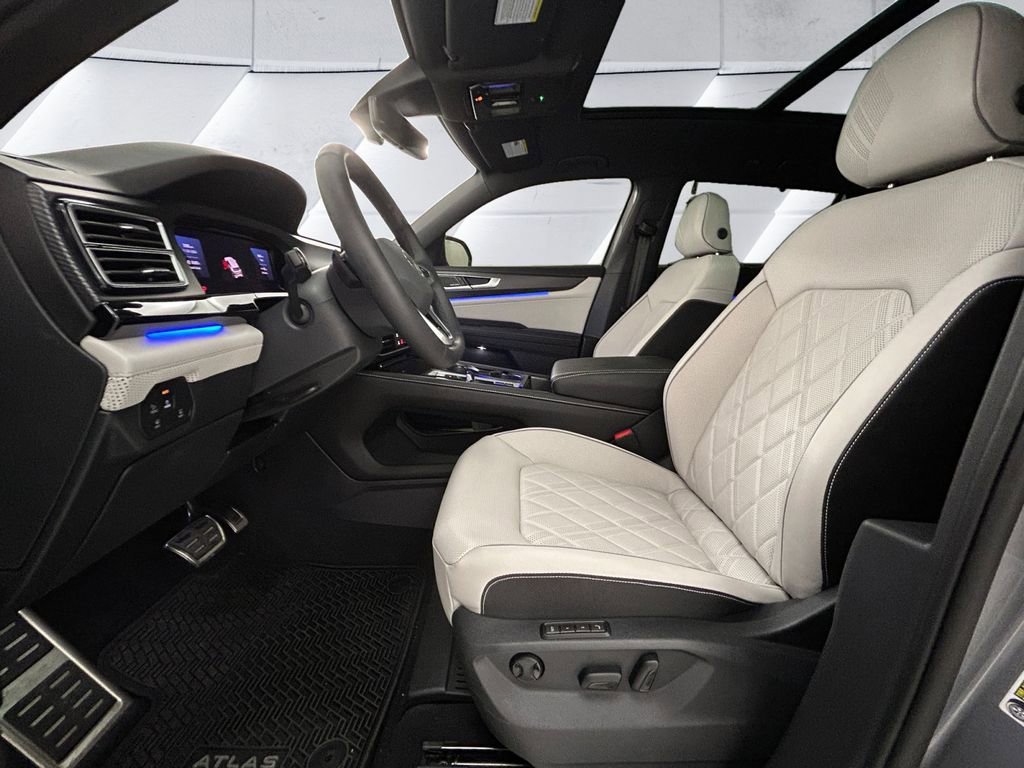 Used 2025 Volkswagen Atlas Cross Sport SEL Premium R-Line image 7