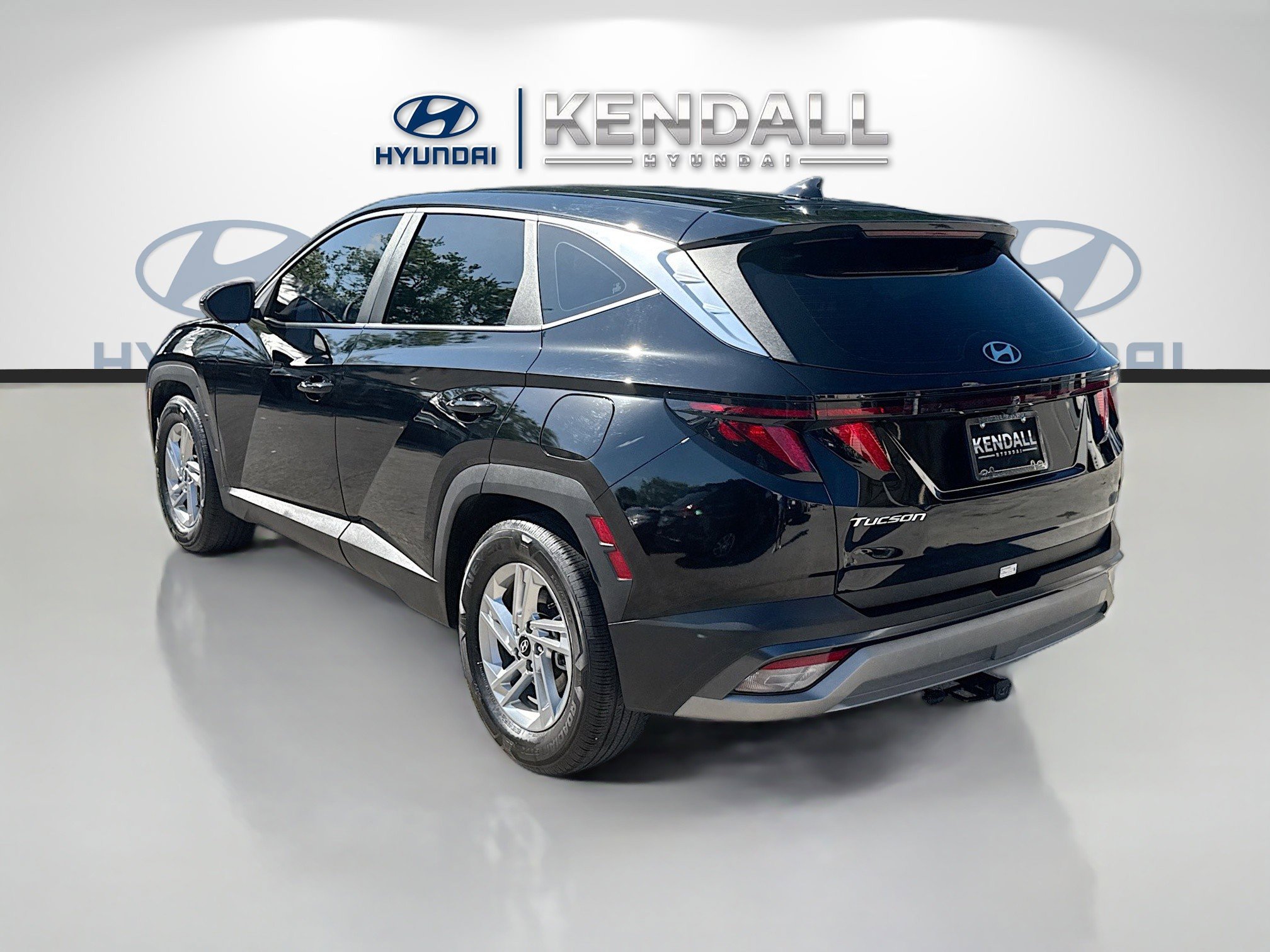 Used 2025 Hyundai Tucson SE image 4