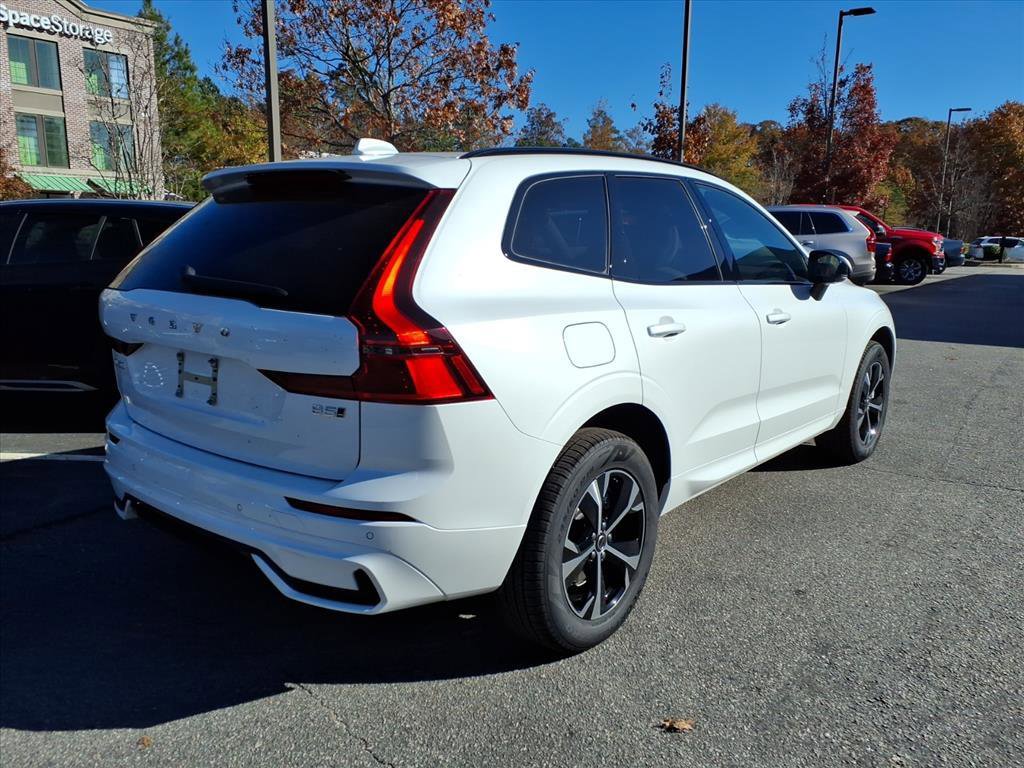 New 2026 Volvo XC60 B5 Core image 3