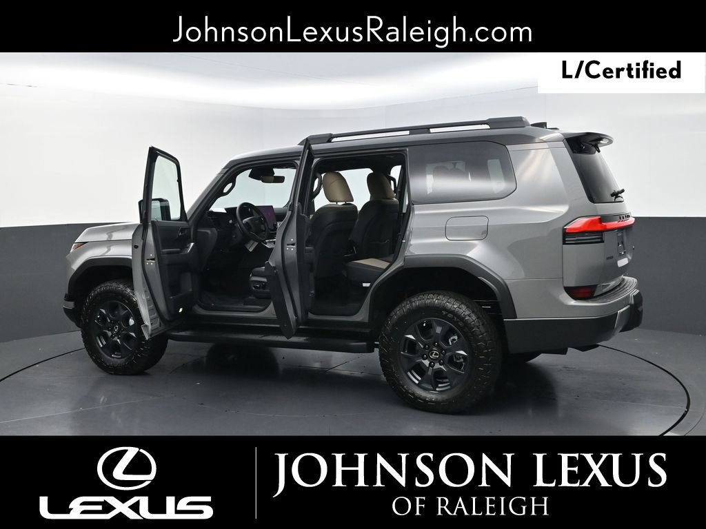Certified 2025 Lexus GX 550 AWD/4WD image 40