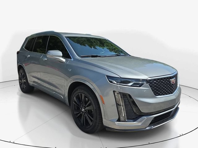 Used 2023 Cadillac XT6 Premium Luxury w/ LPO, Floor Liner Package FWD image 3