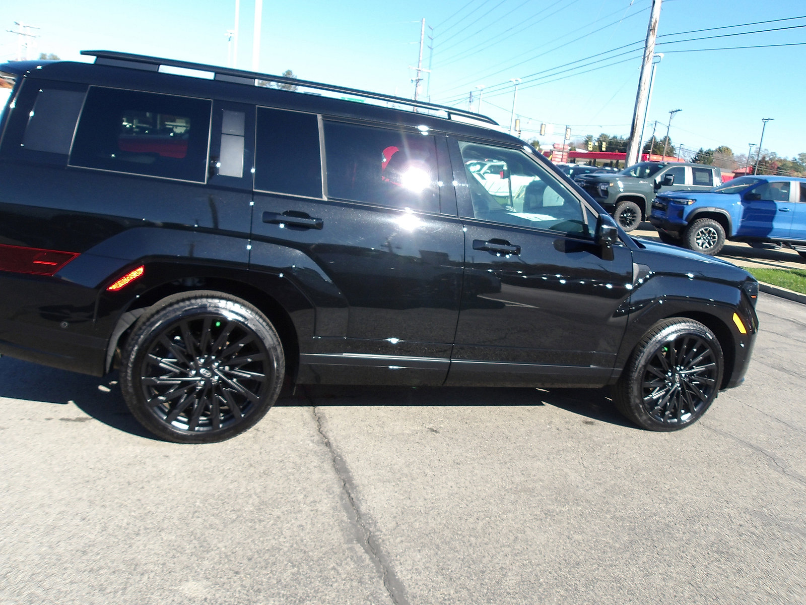 Used 2025 Hyundai Santa Fe Calligraphy image 8