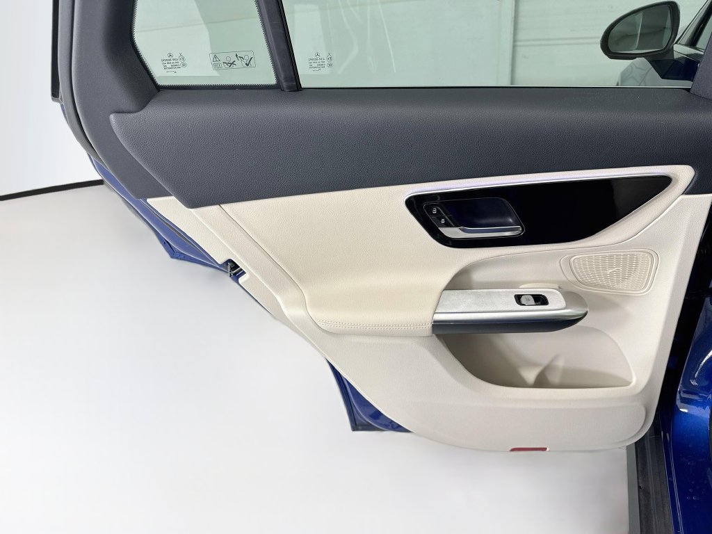 Certified 2026 Mercedes-Benz GLC 300 image 24