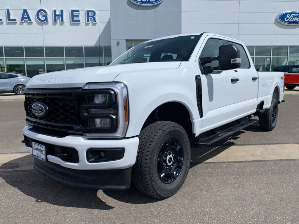 New 2026 Ford F350 4x4 Crew Cab Super Duty video 1