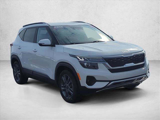 Used 2023 Kia Seltos S w/ Navigation Package image 3