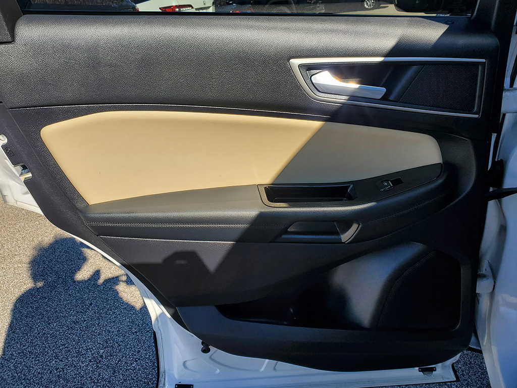 Certified 2019 Ford Edge SEL w/ Equipment Group 201A AWD/4WD image 13