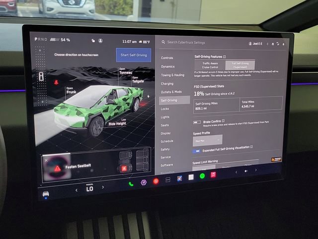 Used 2024 Tesla Cybertruck AWD Crew Cab image 35