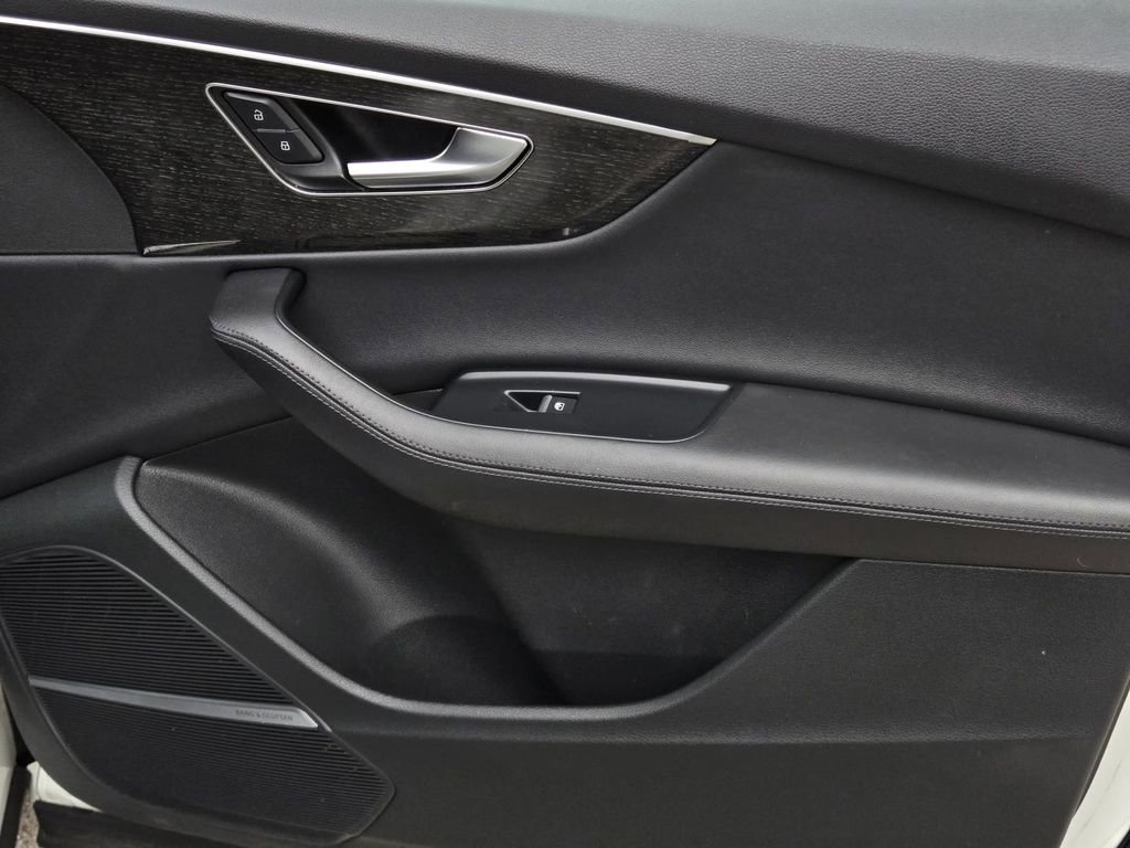 Used 2023 Audi Q7 3.0T Premium Plus image 8