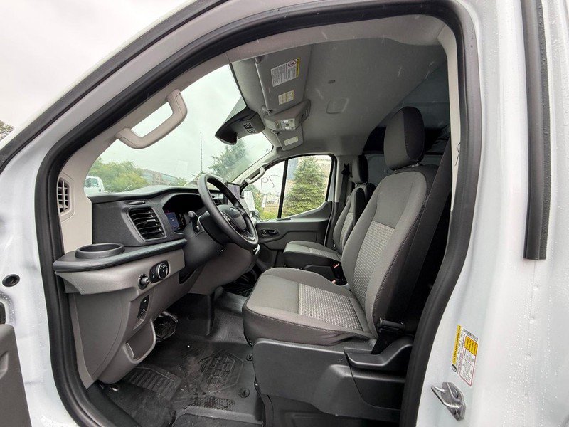 New 2027 Ford Transit 250 Low Roof RWD image 27