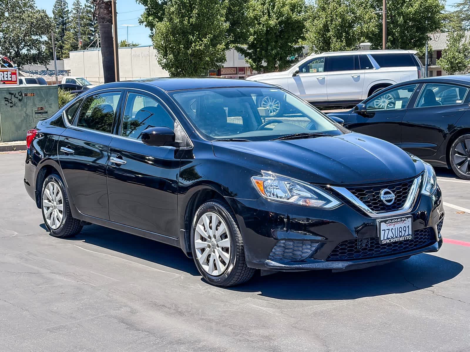 Used 2017 Nissan Sentra S FWD image 5