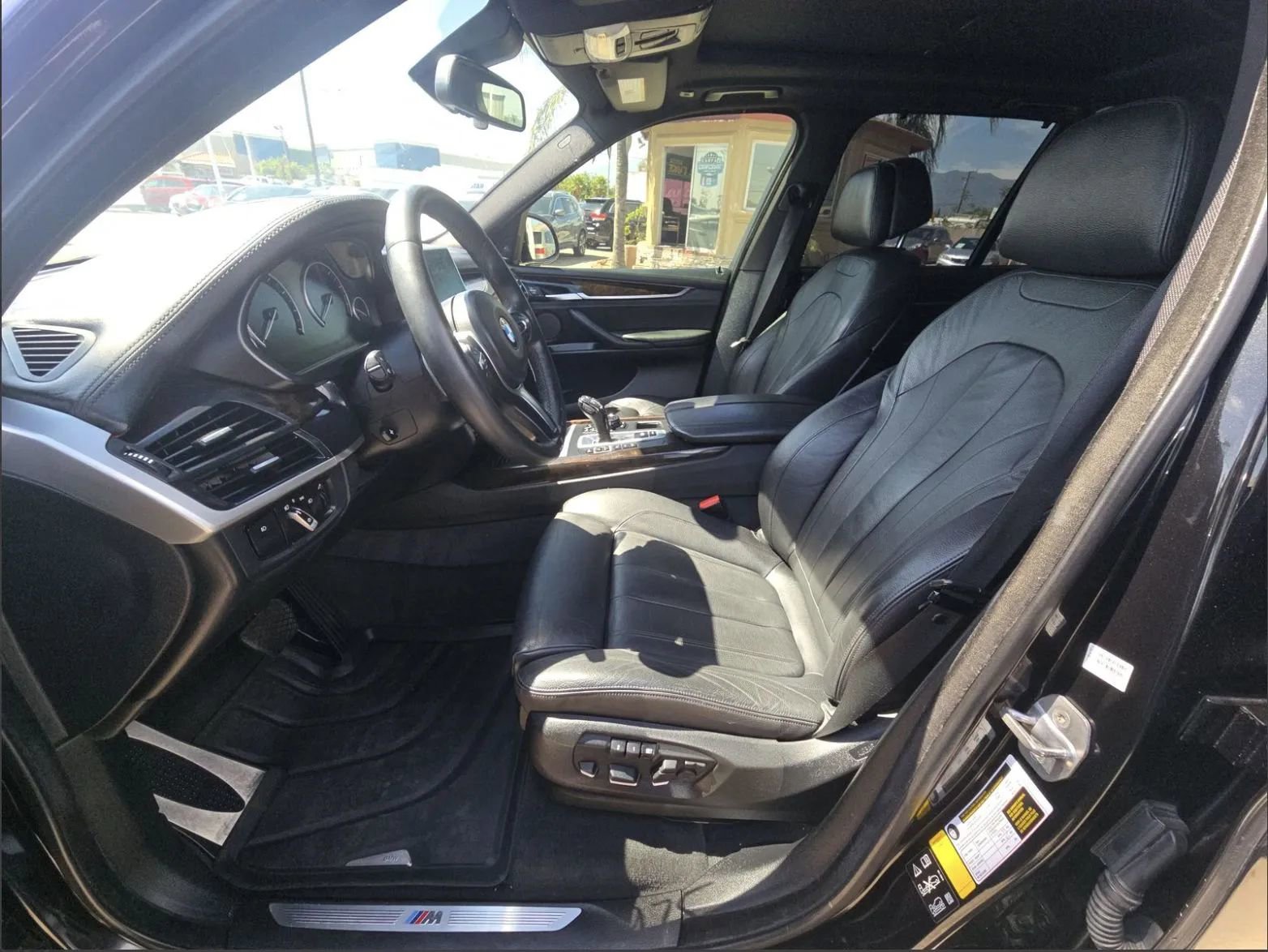 Used 2016 BMW X5 xDrive50i w/ M Sport AWD/4WD image 7
