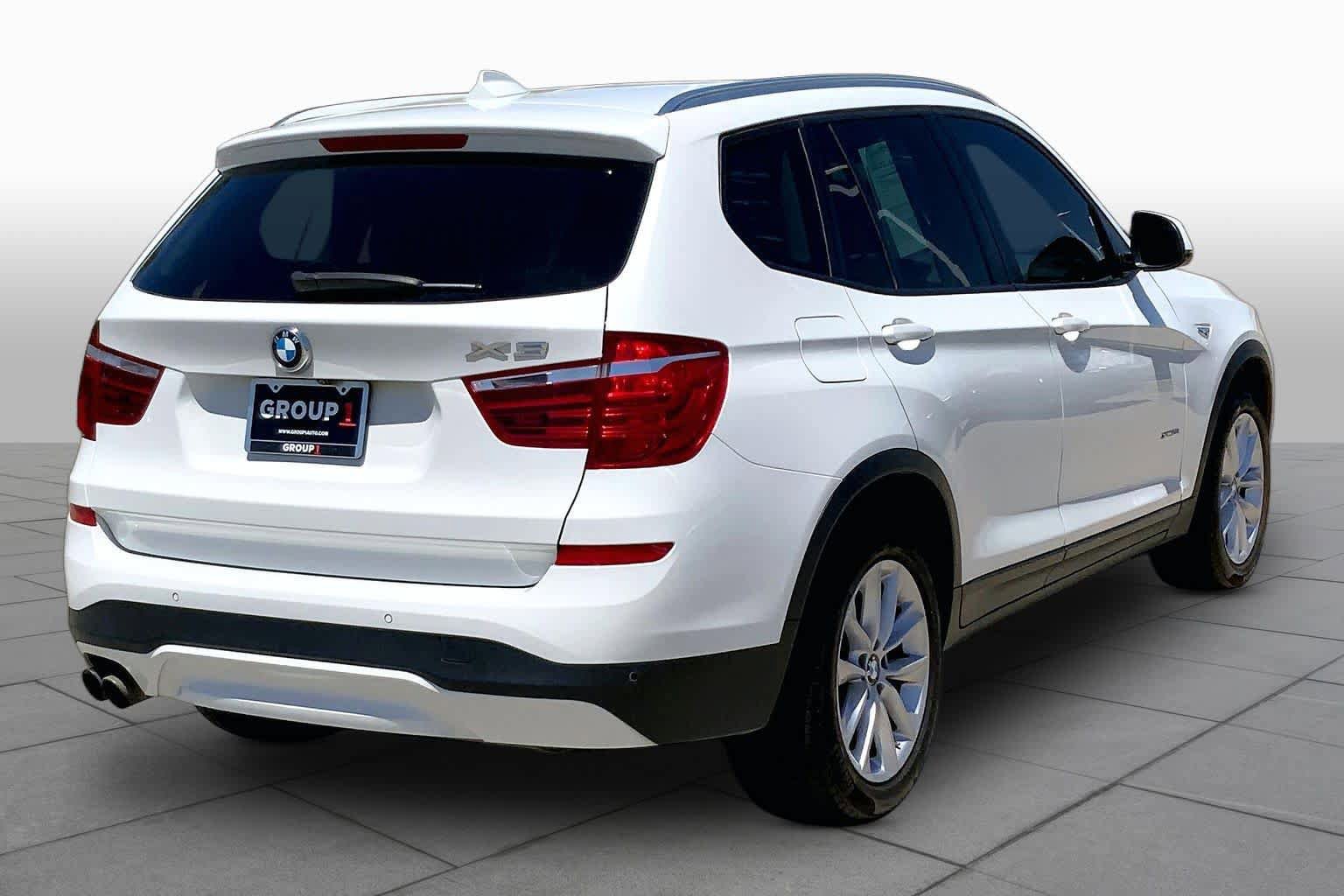 Used 2017 BMW X3 xDrive28i AWD/4WD image 12