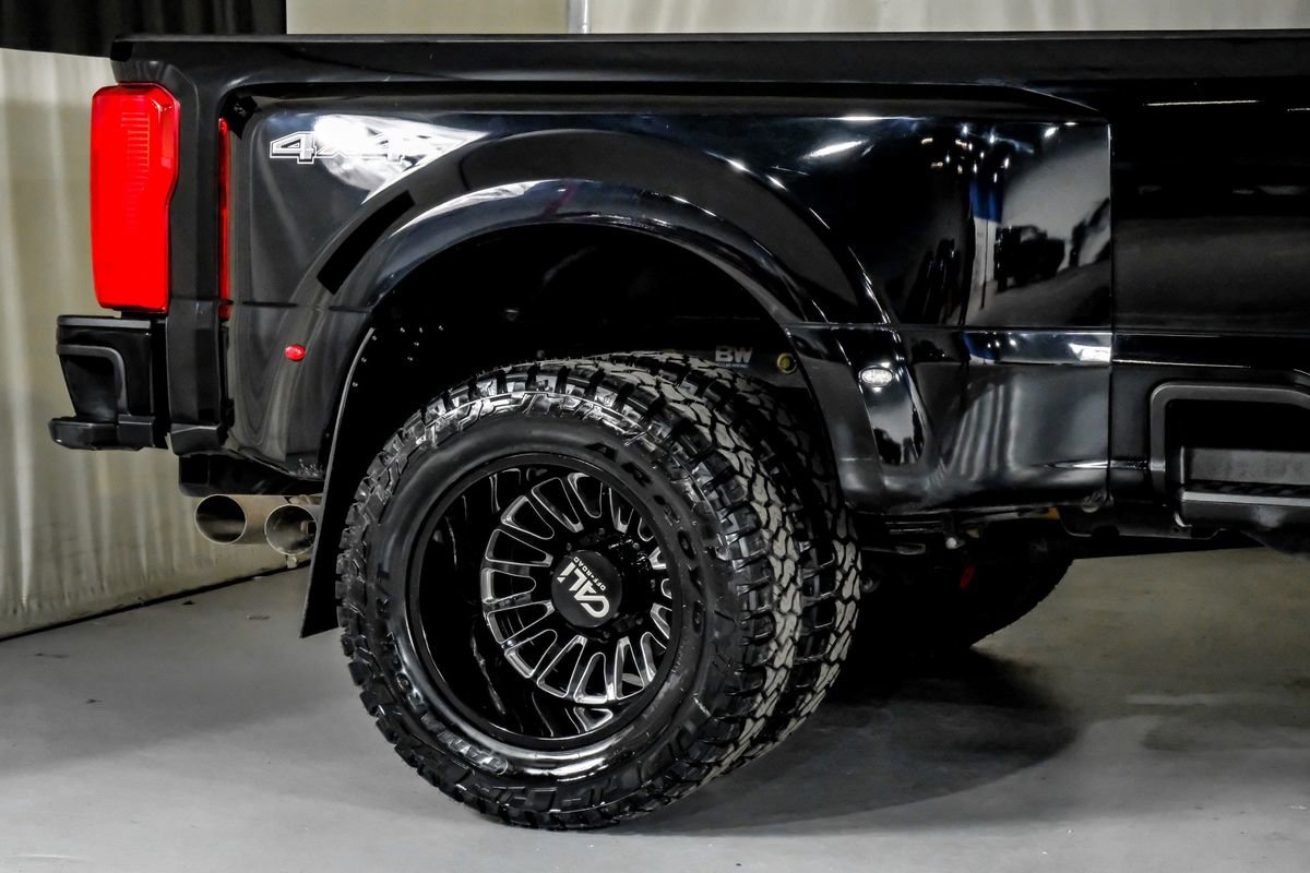 Used 2025 Ford F350 XLT image 7