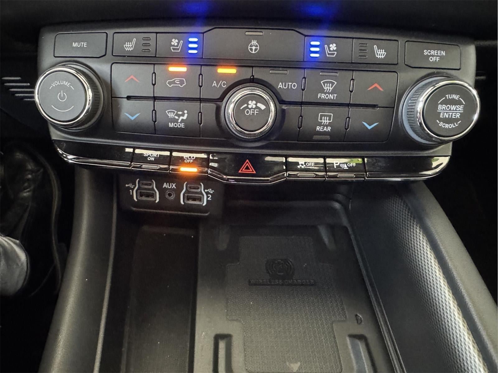 Used 2024 Dodge Durango R/T AWD/4WD image 17