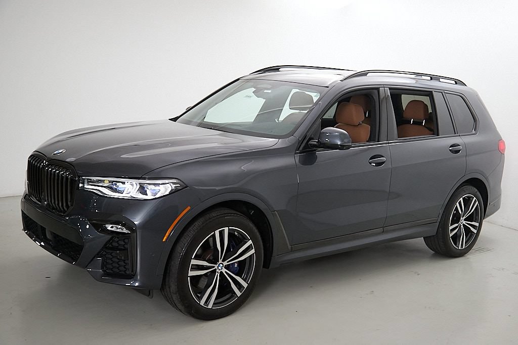 Used 2021 BMW X7 M50i w/ Dynamic Handling Package AWD/4WD image 6