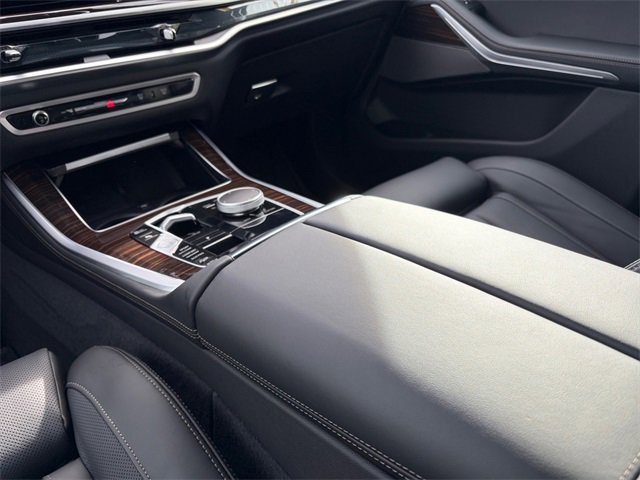 Used 2026 BMW X5 xDrive40i w/ M Sport Package image 17