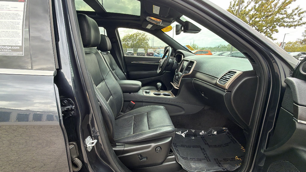 Used 2015 Jeep Grand Cherokee Limited w/ Luxury Group II AWD/4WD image 22