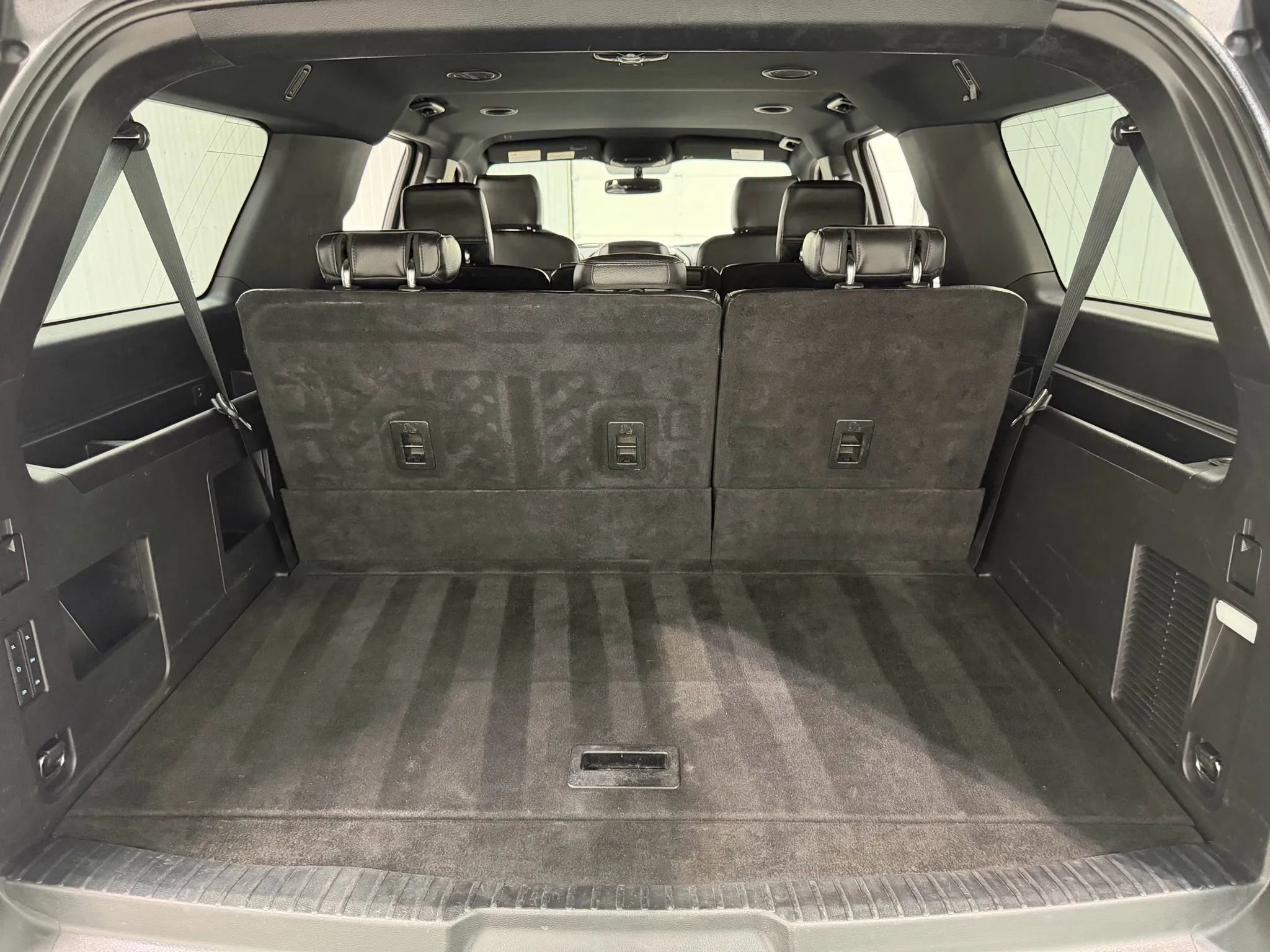 Used 2018 Ford Expedition Max XLT w/ Equipment Group 202A image 17