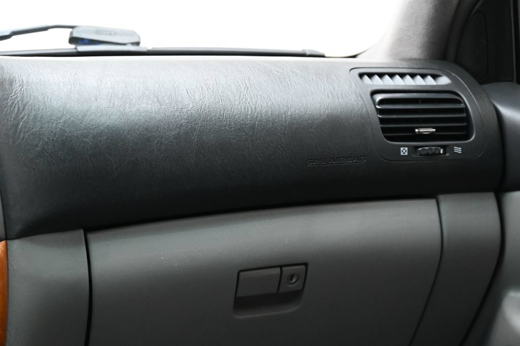 Used 2004 Lexus LX 470 4WD w/ Preferred Accessory Pkg image 35