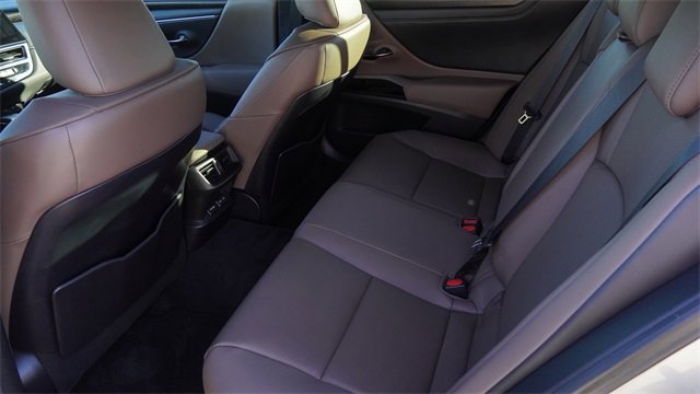 Used 2024 Lexus ES 250 w/ Premium Package image 14