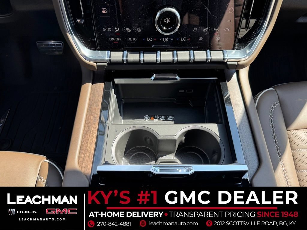 New 2026 GMC Yukon Denali Ultimate w/ LPO, Floor Liner Package AWD/4WD image 24