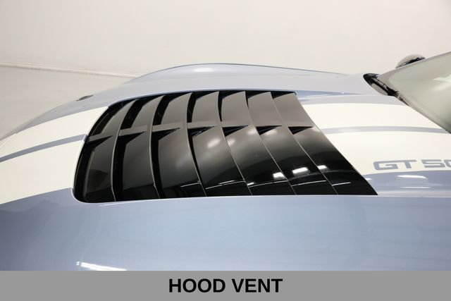 Used 2022 Ford Mustang Shelby GT500 w/ Carbon Fiber Track Pack RWD image 45