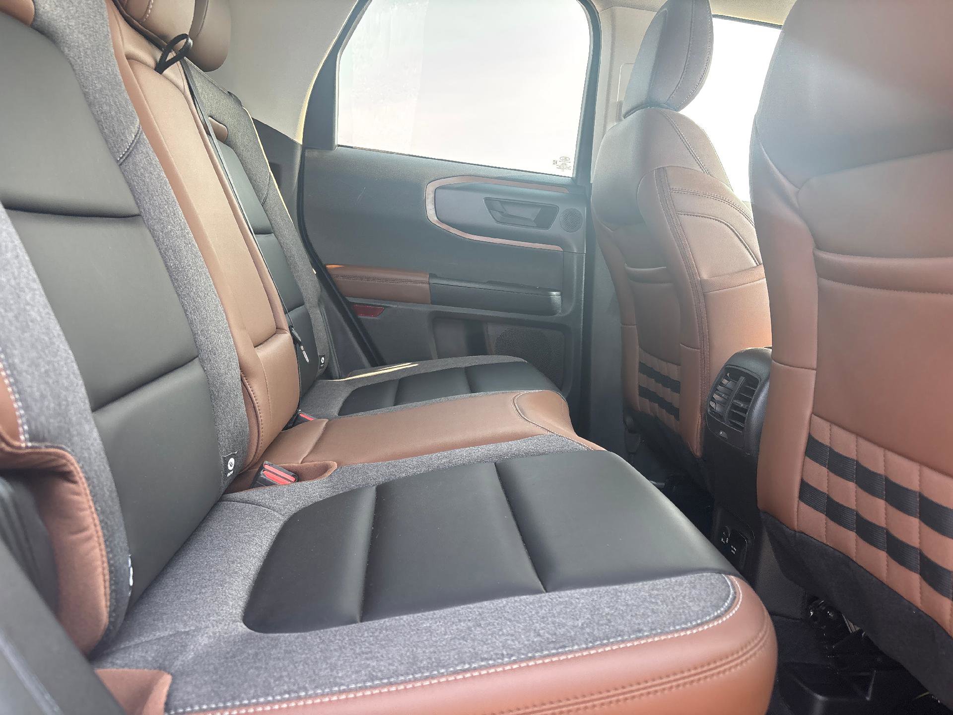 Used 2024 Ford Bronco Sport Outer Banks w/ Tech Package image 39