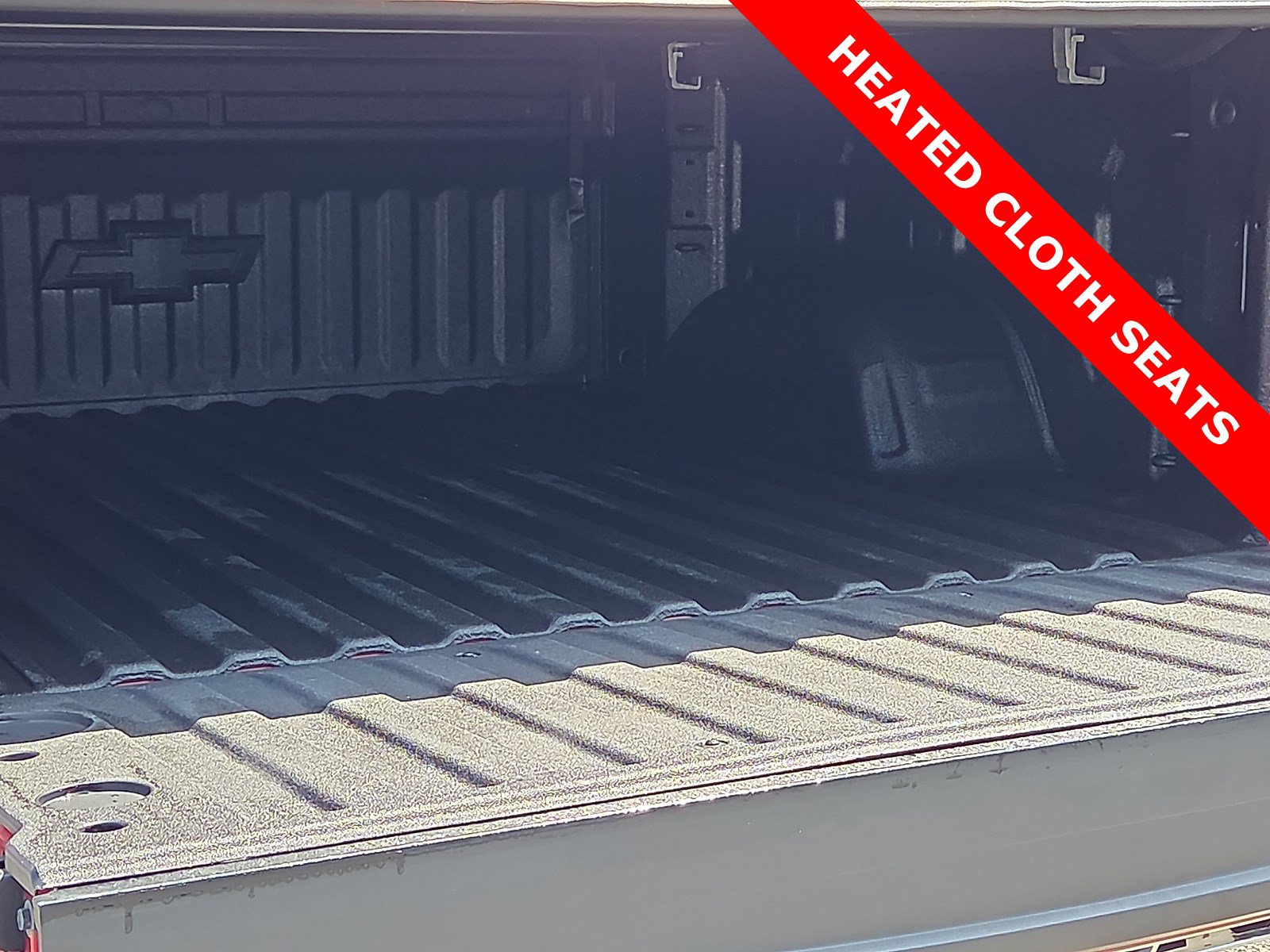Used 2023 Chevrolet Silverado 1500 RST AWD/4WD image 9
