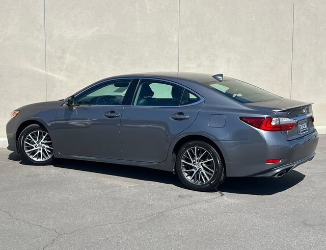 Used 2017 Lexus ES 350 w/ Premium Package FWD image 6