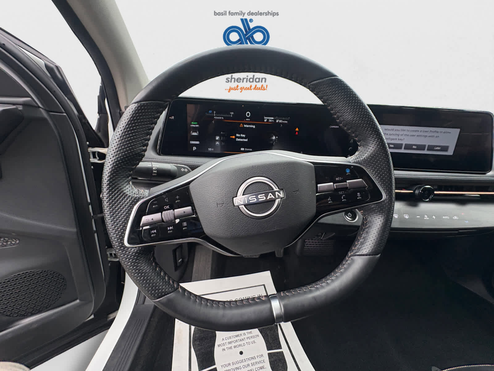 Used 2023 Nissan Ariya FWD image 14
