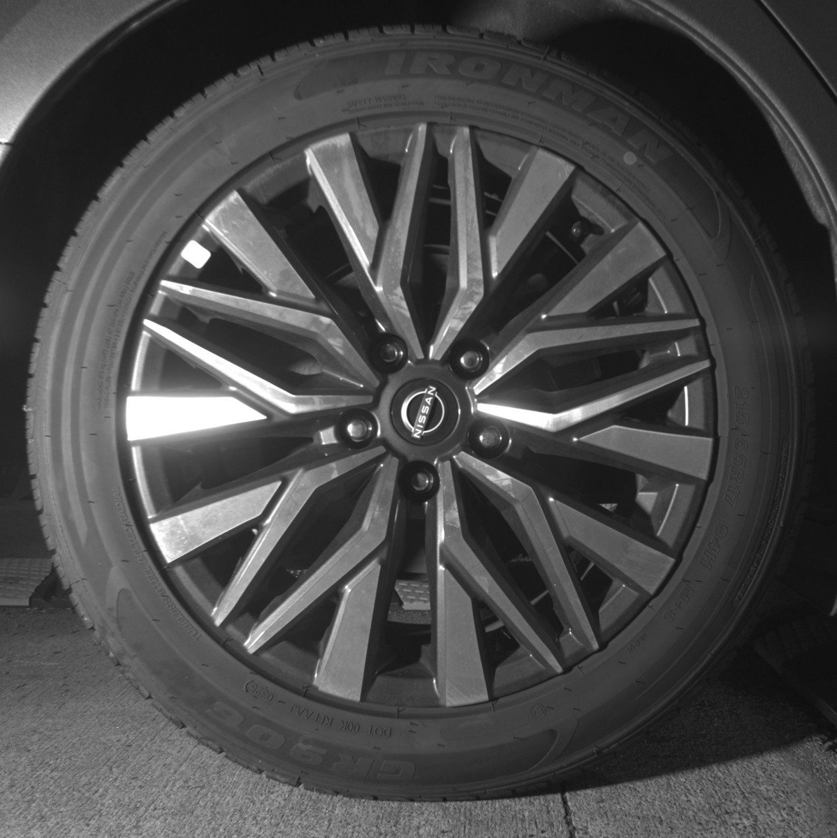 Used 2025 Nissan Altima 2.5 SV image 15