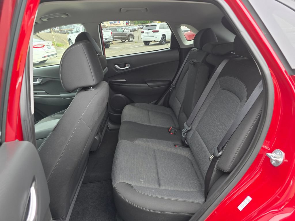 Used 2023 Hyundai Kona SE FWD image 14