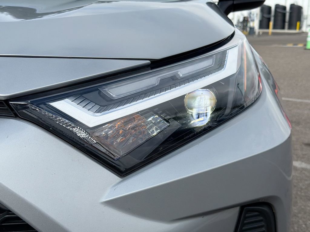 Used 2023 Toyota RAV4 LE image 9