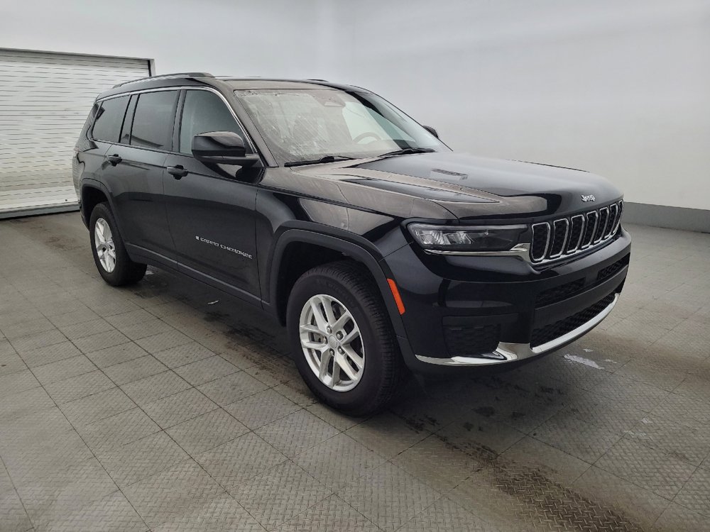 Used 2023 Jeep Grand Cherokee L Laredo AWD/4WD image 13