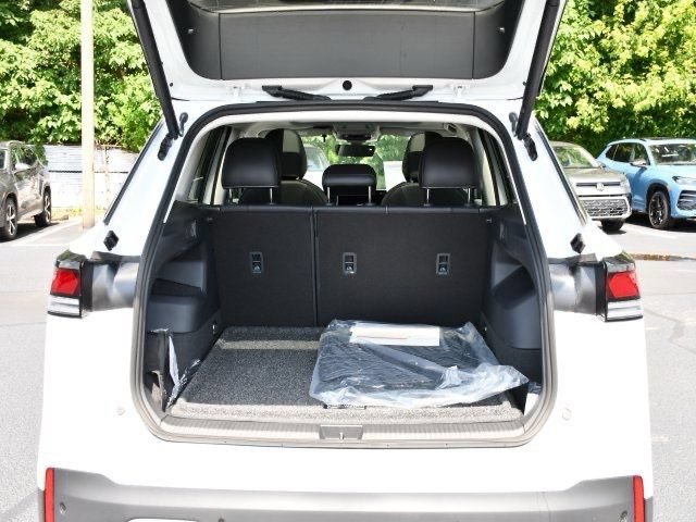 New 2026 Volkswagen Tiguan SE AWD/4WD image 28