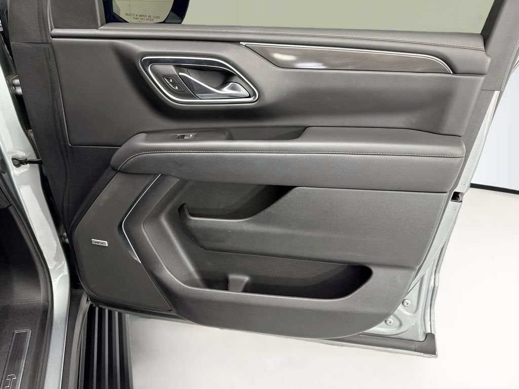Used 2024 GMC Yukon AT4 w/ Technology Package AWD/4WD image 25