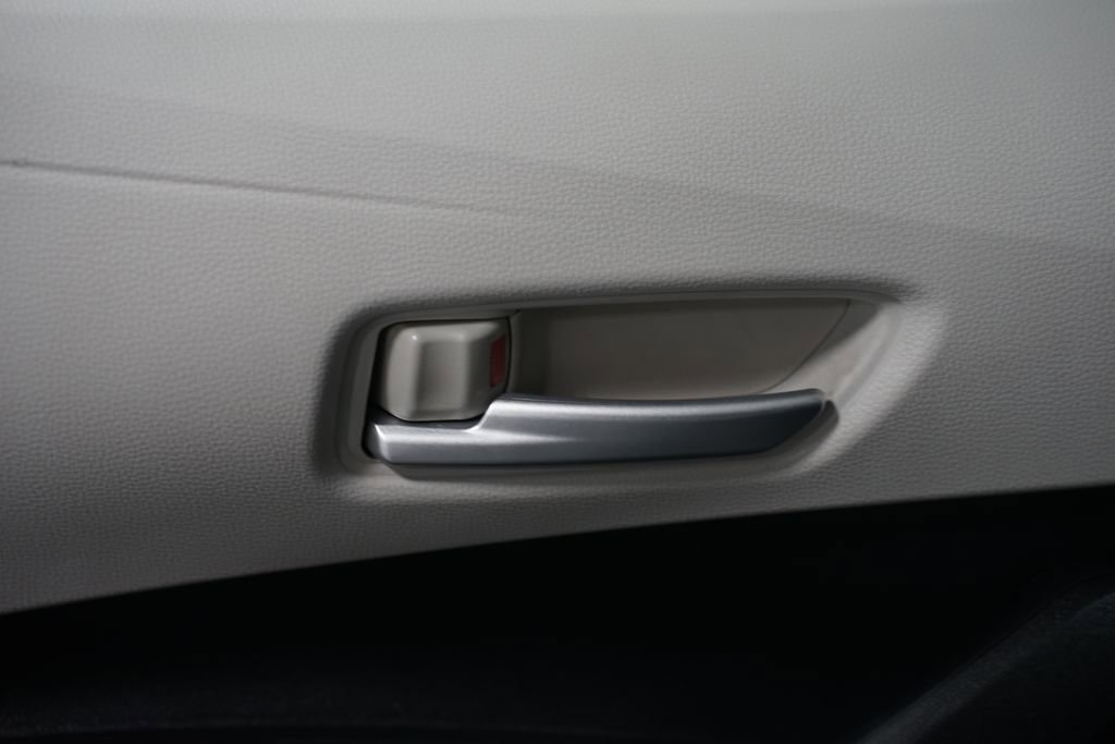 Used 2021 Toyota Corolla L FWD image 28