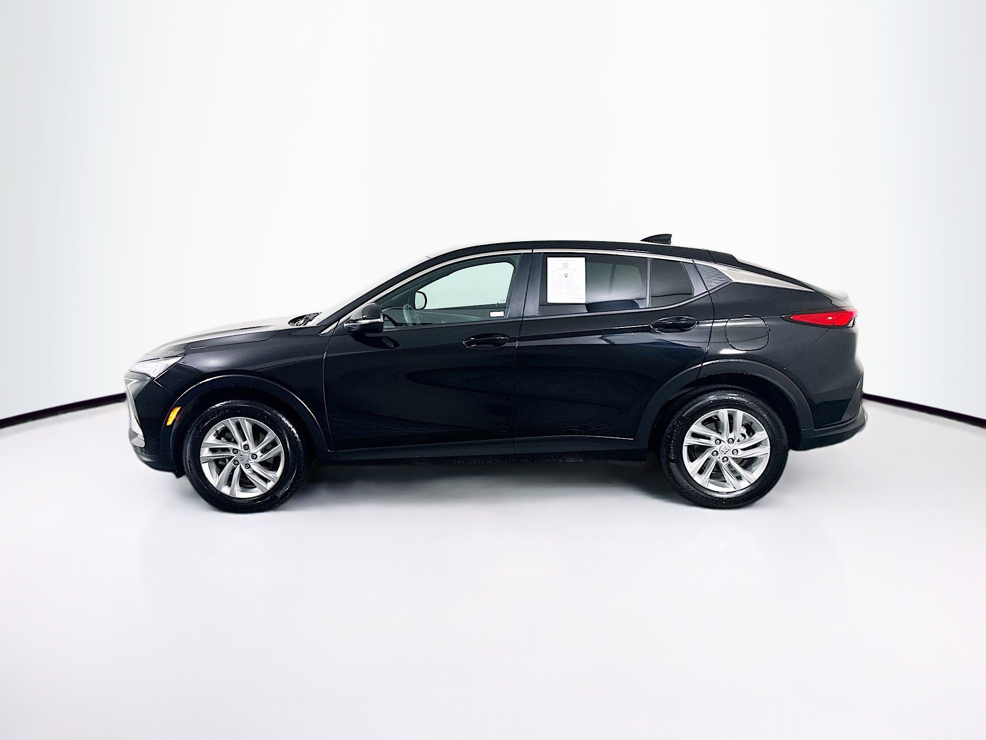 Used 2025 Buick Envista Preferred FWD image 4