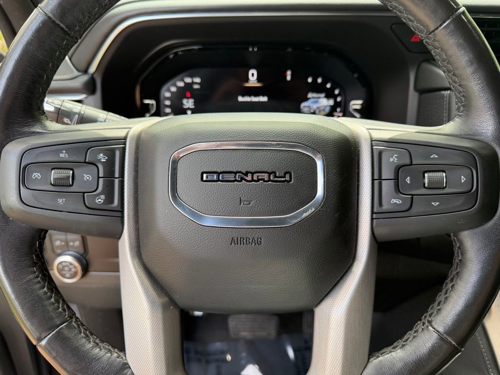 Used 2022 GMC Yukon Denali image 24