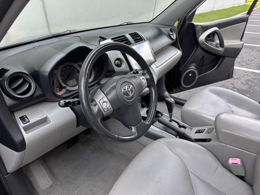 Used 2007 Toyota RAV4 Limited AWD/4WD image 18