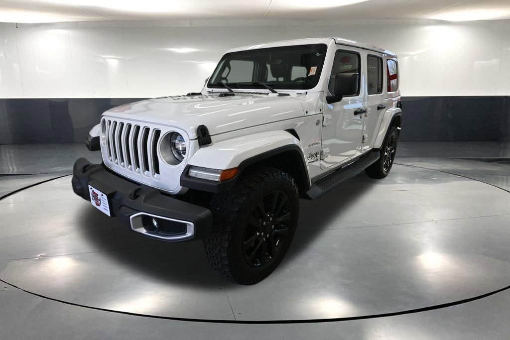 Used 2018 Jeep Wrangler Unlimited Sahara w/ Dual Top Group AWD/4WD image 12