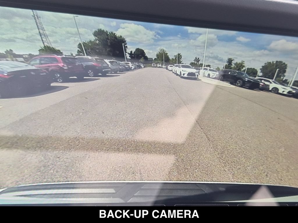 Used 2024 GMC Yukon Denali Ultimate AWD/4WD image 5