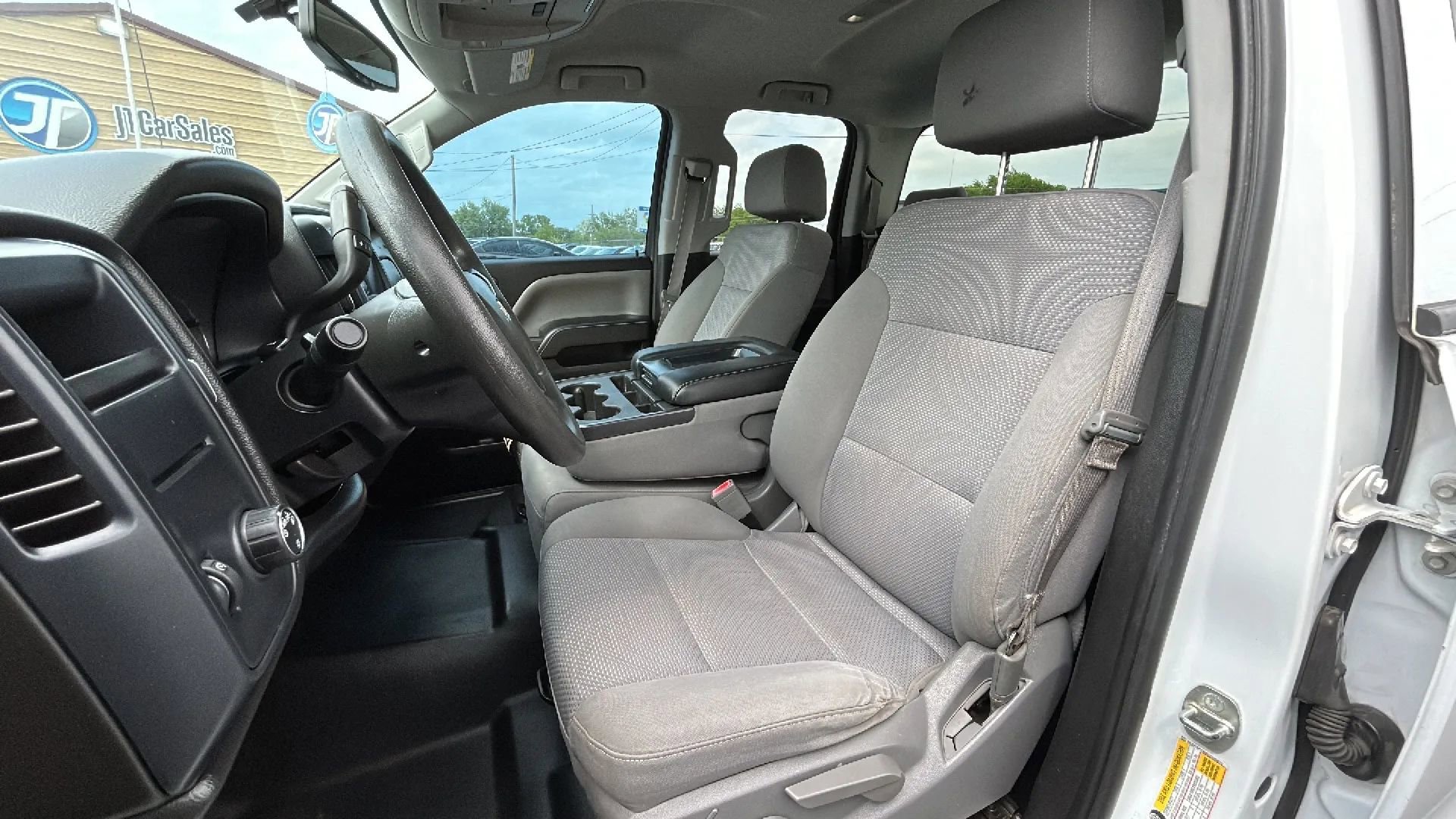 Used 2014 Chevrolet Silverado 1500 W/T w/ Trailering Package image 5