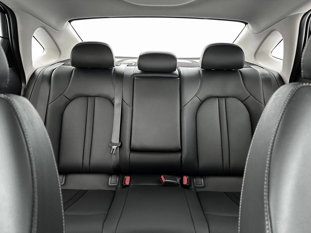New 2025 Hyundai Sonata Limited image 17