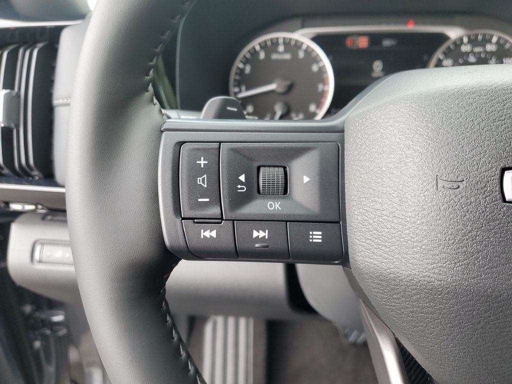 New 2026 Nissan Pathfinder SV FWD image 25