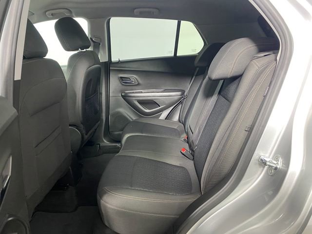 Certified 2022 Chevrolet Trax LS w/ Tint and Cruise Package image 28